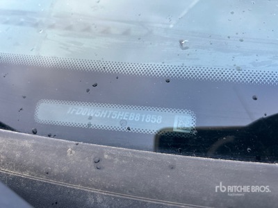 2017 Ford F-550 4x4 Crew Cab Camión Caja Abierta