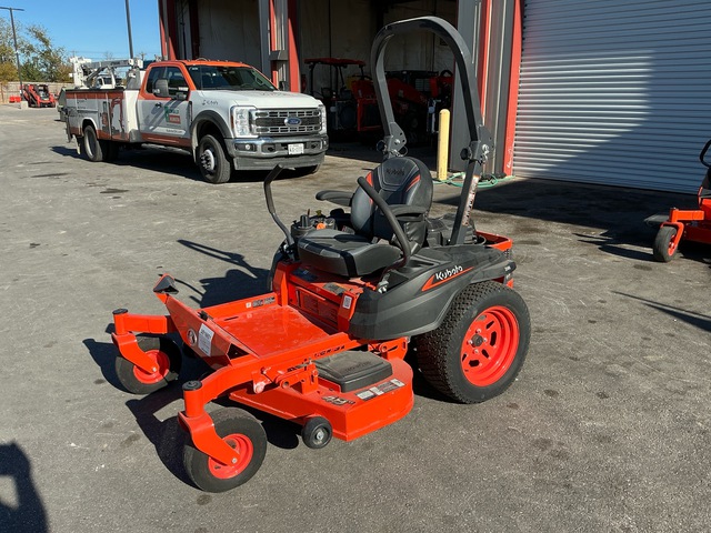 Kubota Z411KW Zero-Turn Lawn Mower