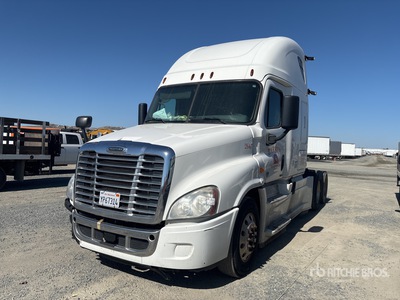 2016 Freightliner Cascadia 125 6x4 T/A Sleeper Truck Tractor