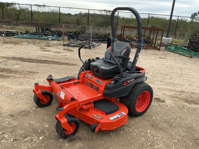 2023 Kubota Z422KWT Zero-Turn Lawn Mower