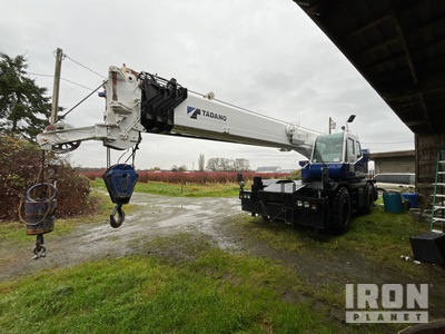 2009 Tadano GR-300-1-00211 30000 kg 4x4x4 Dźwig terenowy