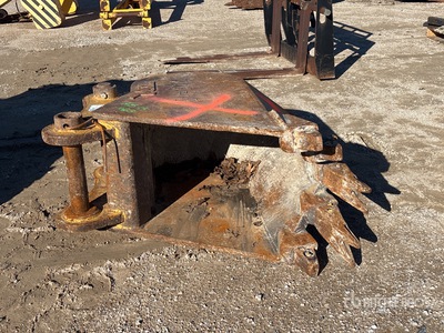 Vail 24 in V-Ditching Excavator Bucket