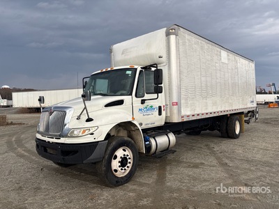 2017 International Durastar 4000 series 4x2 Van Truck
