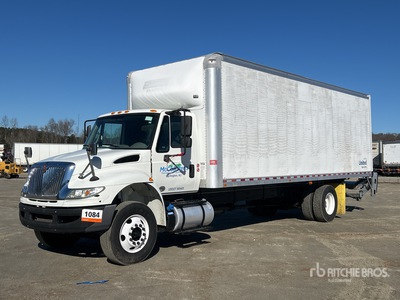 2017 International Durastar 4300 4x2 Van Truck