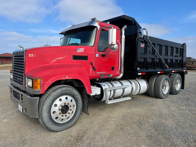 2014 Mack CHU613 6x4 T/A Dump Truck