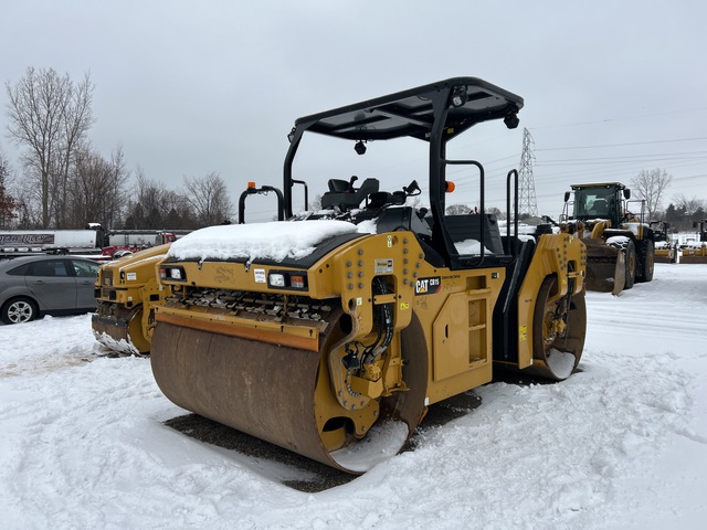 2021 Cat CB15 Double Drum Roller