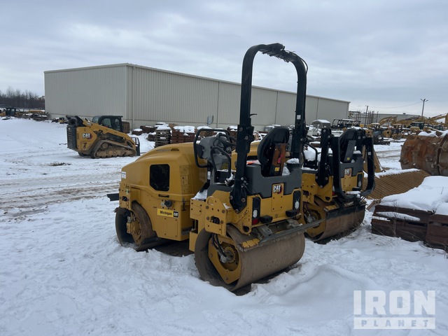 COMPACTADOR 2021 CATERPILLAR CB2.7