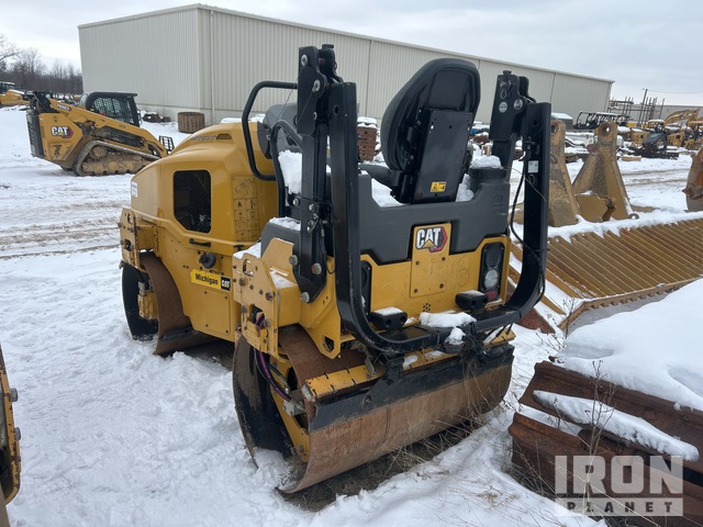 COMPACTADOR 2021 CATERPILLAR CB2.7