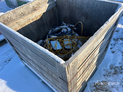 Quantity of Three String Work Lights