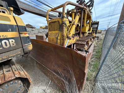 Cat D8 Crawler Dozer (Inoperable)