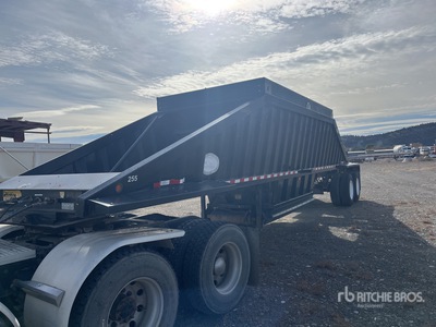 2018 Construction Trailer Specialists BDT-40 40 ft T/A Belly Dump Trailer