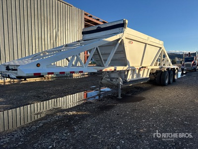2018 Manac 4B344AC30 44 ft Tri/A Belly Dump Trailer