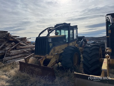 Cat 525B 4x4 スキッダ