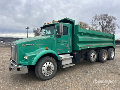 2000 Kenworth T800 8x4 Tri/A Dump Truck