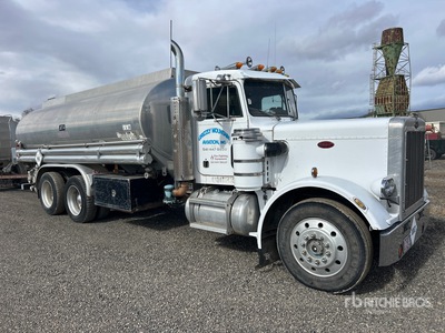 1986 Peterbilt 359 2200 gal 6x4 Autobotte