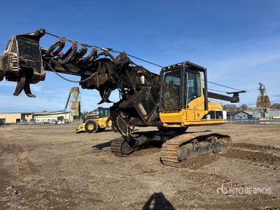 2004 Cat 322C Delimber