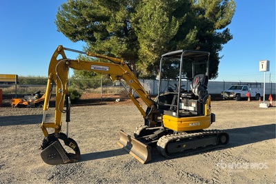 Kato HD30V5 油圧ショベル