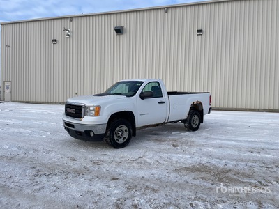 2013 GMC Sierra 2500 4x4 Pickup
