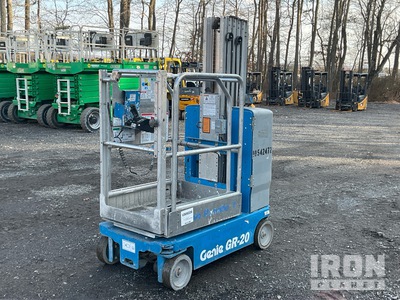 2017 Genie GR-20 Vertikaler Mastlift