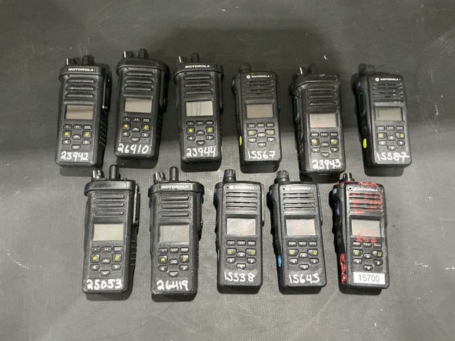 (11) Motorola Radios