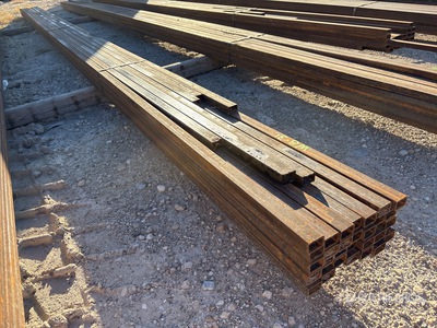 Quantity of (35) 1-1/2 in x 1 in 14 GA Rectangle Tubing معادن متنوعة