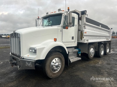 1997 Kenworth T800 8x4 شاحنة قلابة /ثلاثة محاور