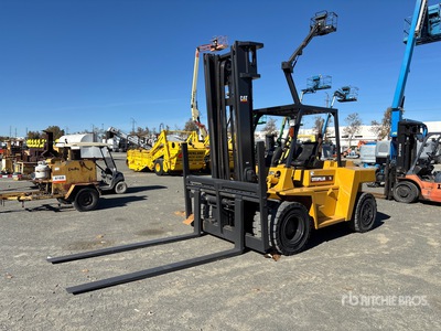 2008 Cat DP70E Pneumatic Tire Forklift