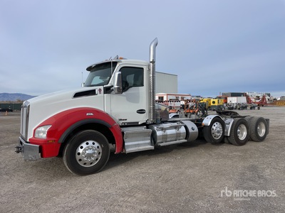 2020 Kenworth T880 8x4 Tri/A Day Cab Truck Tractor