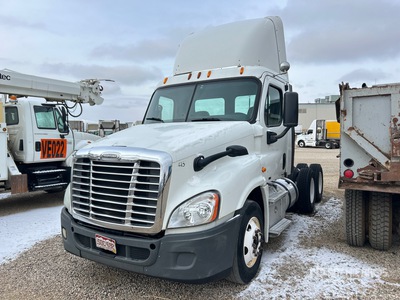 2012 Freightliner Cascadia 6x4 T/A Day Cab Truck Tractor (Inoperable)