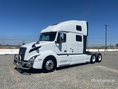 2019 Volvo VNL860 6x4 Sleeper Truck Tractor