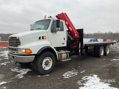 Fassi Knuckle Boom on 2007 Sterling 9513 6x4 شاحنة رافعة