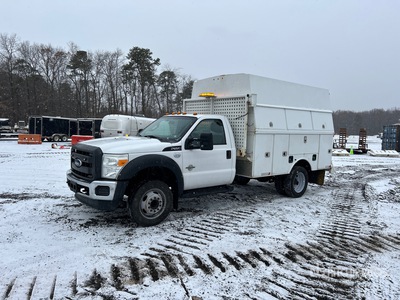 2016 Ford F-550 XL 4x2 شاحنة متعددة الاغراض