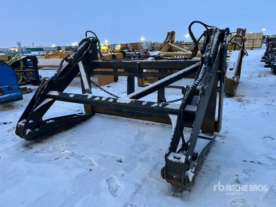 EMNC WL640-FP48 48 in Q/C Pipe Wheel Loader Grapple - Fits Cat 924