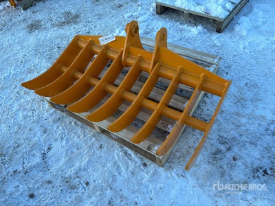 2026 GIYI 44 in Excavator Rake - Fits Cat 305 (Unused)