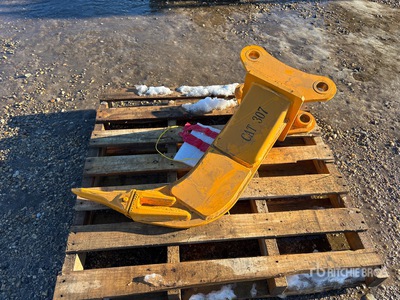 2026 GIYI 32 in Ripper de pelleteuse - Fits Cat 307 (Unused)