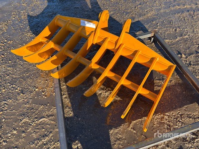 2026 GIYI 44 in Râteau de pelleteuse - Fits Cat 305 (Unused)