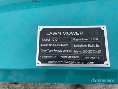 2026 SDLOOL SL1010 Remote Control Electric Crawler Tondeuse à gazon (Unused)