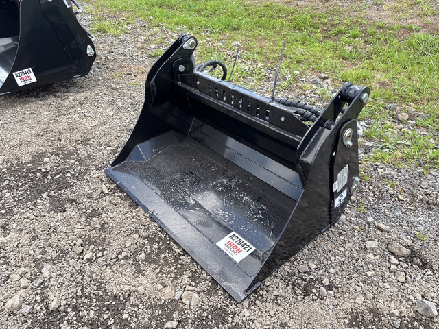 2025 GIYI GY-XKH39 1000 mm Multi-Purpose Mini Skid Steer Bucket (Unused)