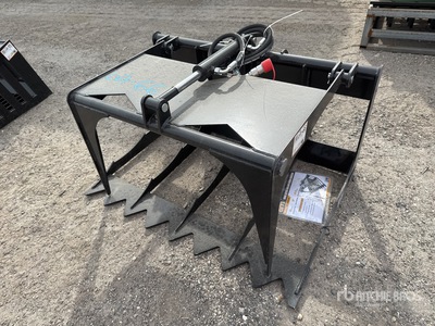 2026 GIYI GY-HWG44 44 in Mini Skid Steer Grapple - Fits GIYI GY-HWG44 (Unused)