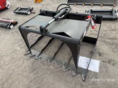 2026 GIYI GY-HWG44 44 in Mini Skid Steer Grapple - Fits GIYi HWG44 (Unused)