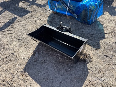 2026 GIYI GY-D3T 32 in 0.1 m3 Hydraulic Tilting Excavator Bucket (Unused)