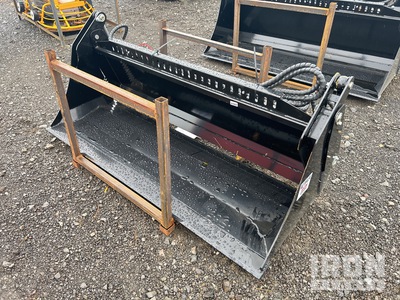 2025 GIYI GY-KH72 1800 mm Multi-Purpose Skid Steer Bucket (Unused)