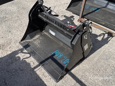 2025 GIYI GY-XKH39 39 in Multi-Purpose Mini Skid Steer Bucket (Unused)