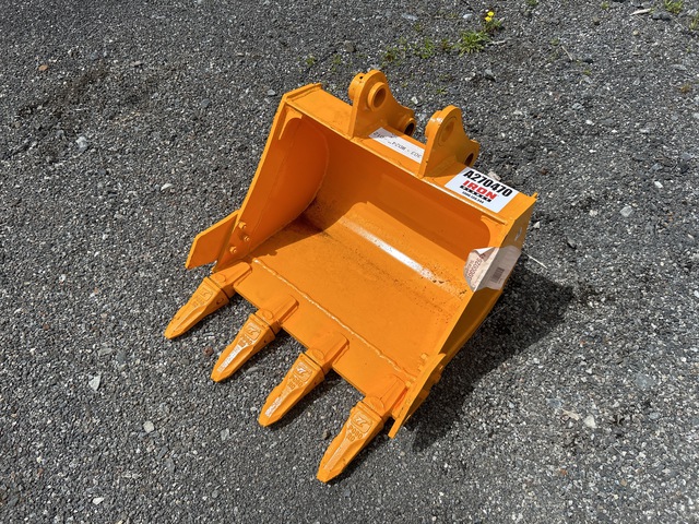 GIYI 600 mm Digging Excavator Bucket - Fits Cat 303 (Unused)