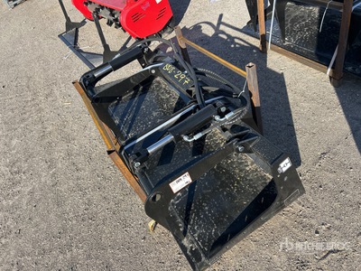 2026 GIYI GY-PG72 72 in スキッドステア用グラップル (Unused)