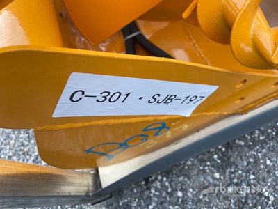 Quantity of (8) 2026 GIYI VCA-8 Excavator Attachments Accessoire divers pour pelle - Fits Cat 301 (Unused)