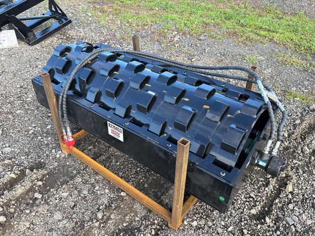 2025 GIYI GY-CW59 1500 mm Padfoot Skid Steer Vibratory Roller (Unused)