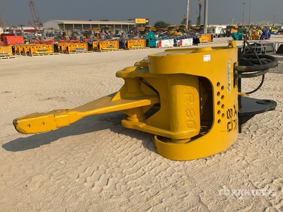 2015 Komatsu JCXR80 Hydraulic Vibratory Excavator Ripper - Fits 80 - 100 ton excavators