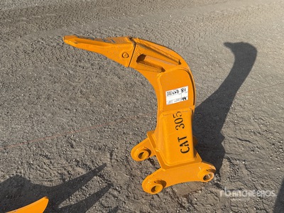 2026 GIYI 9 in Ripper de pelleteuse - Fits Cat 305 (Unused)