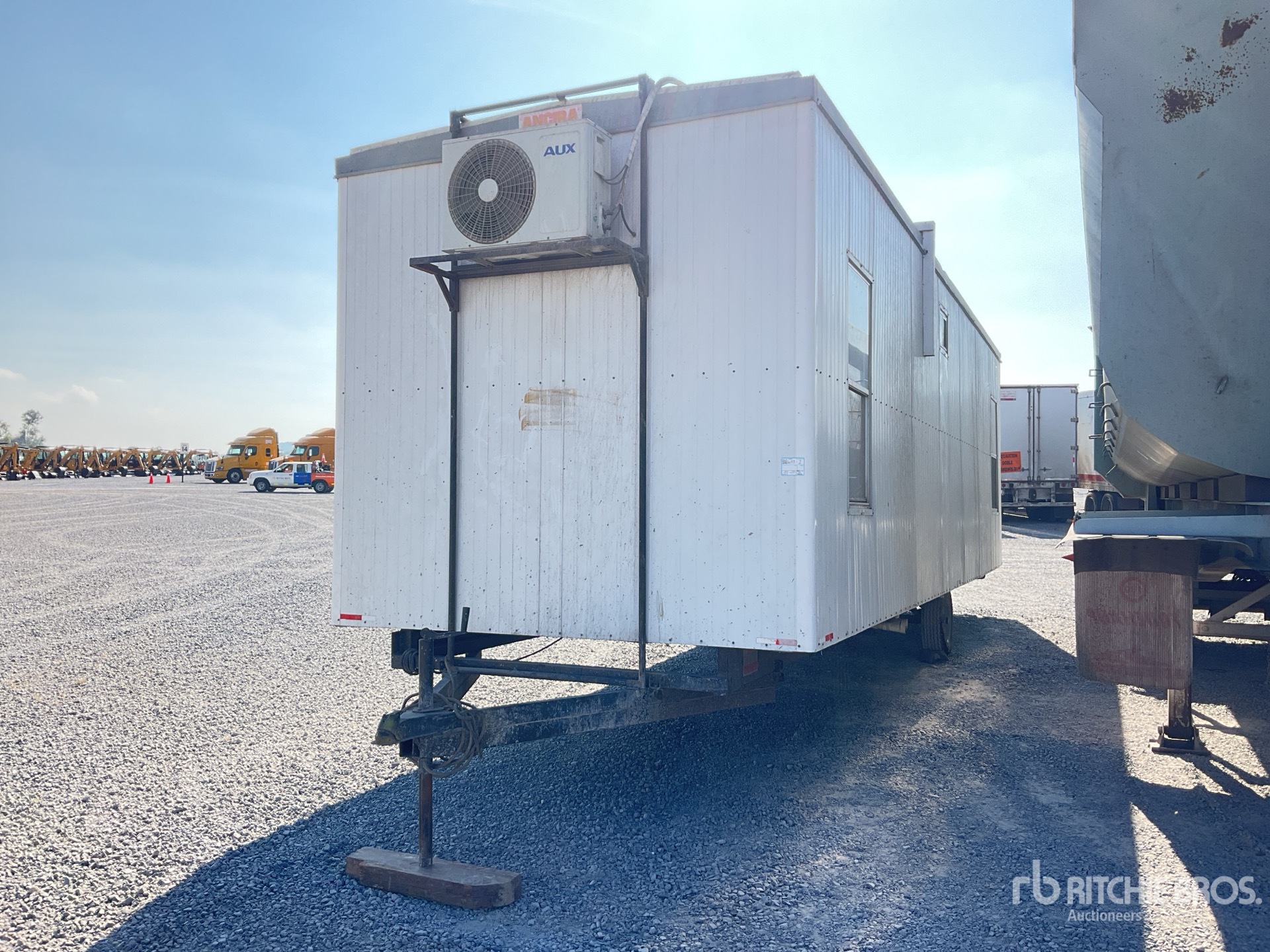 2016 Ancira R0832 28 ft x 8 ft 7 in Portable S/A Oficina Movil / Mobile Office